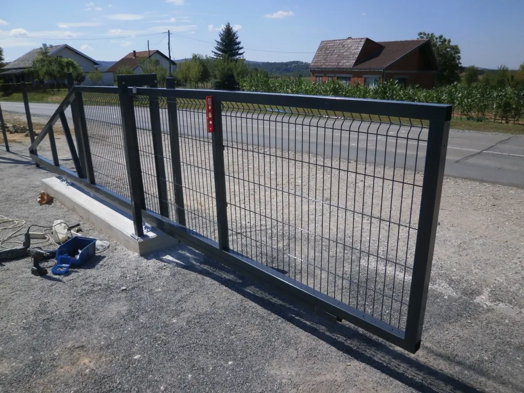 Vrata za panelne ograde - Jurval ograde 