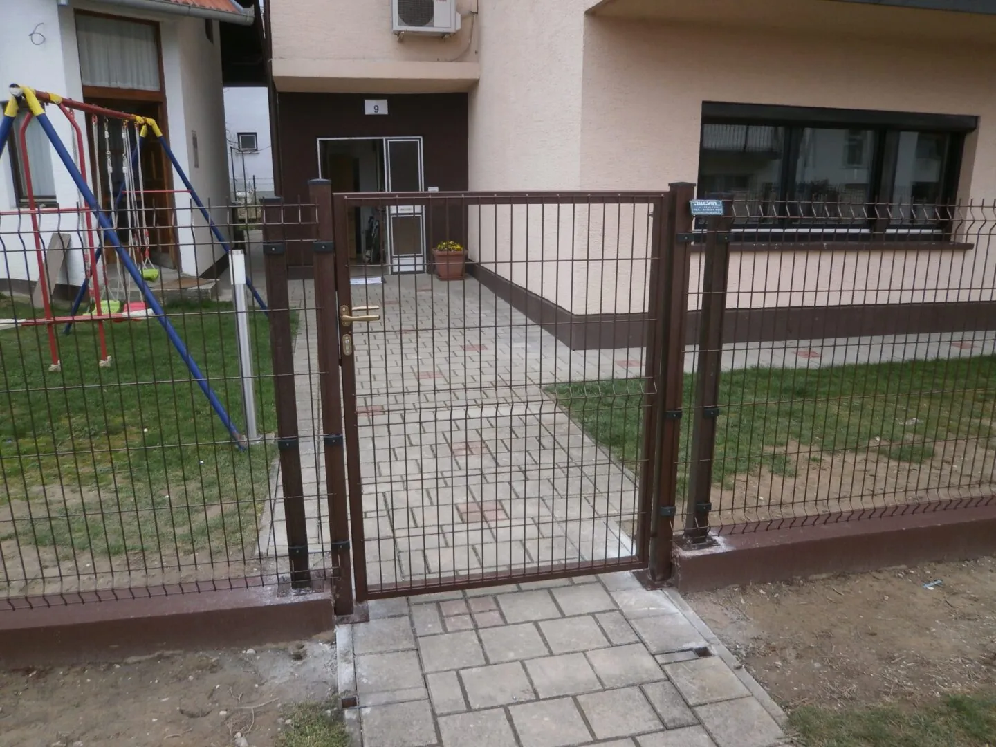 Vrata za panelne ograde - Jurval ograde 